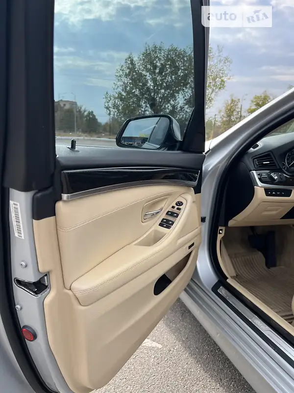 BMW 5 Series 2014 VIN WBA5A7C55ED619922 фото оголошення 43 з 98
