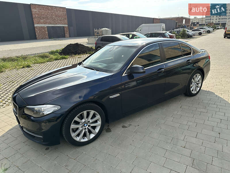 Седан BMW 5 Series 2015 в Києві