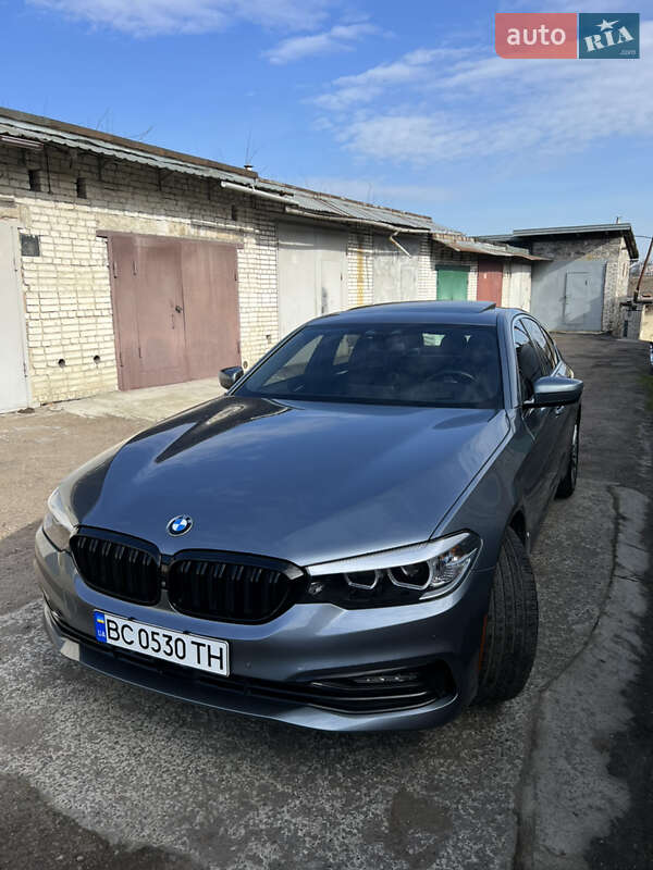 Седан BMW 5 Series 2017 в Львове