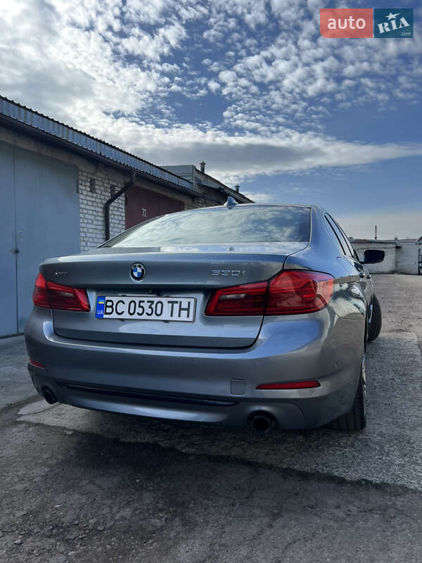 Седан BMW 5 Series 2017 в Львове