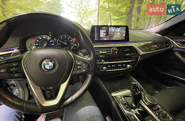 Седан BMW 5 Series 2017 в 