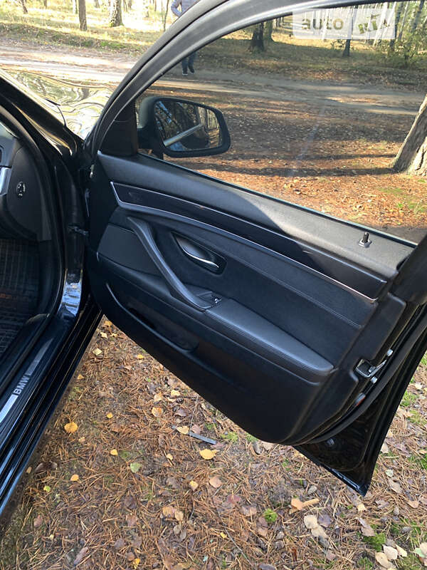 Універсал BMW 5 Series 2011 в Житомирі