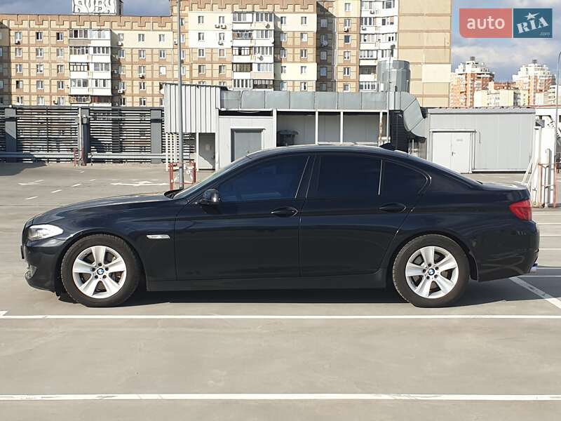 Седан BMW 5 Series 2010 в Киеве