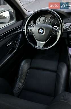 Седан BMW 5 Series 2012 в 