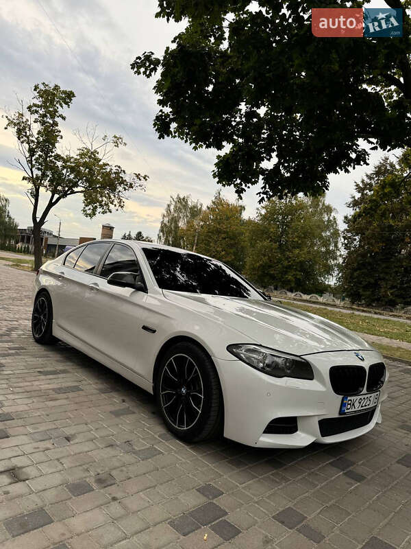 Седан BMW 5 Series 2013 в Рівному