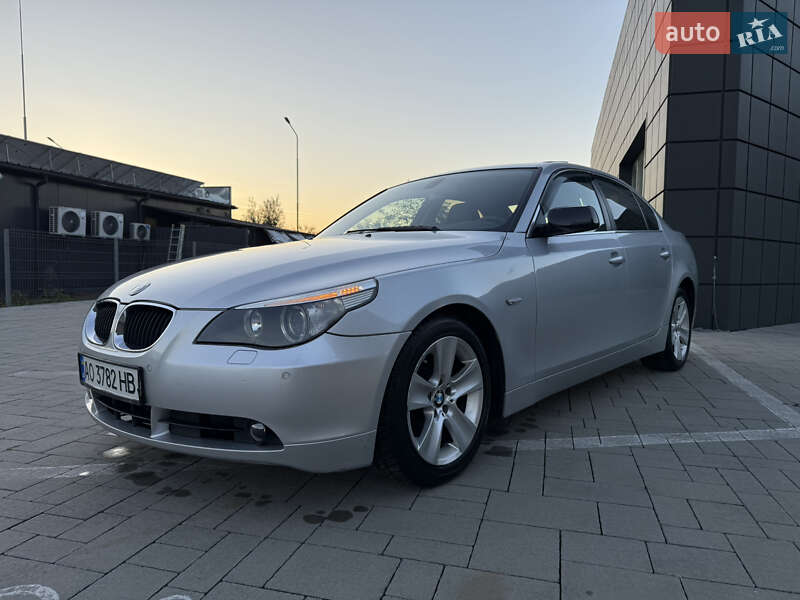 Седан BMW 5 Series 2005 в Тячеві
