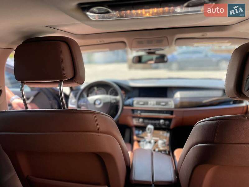 Седан BMW 5 Series 2012 в Рівному