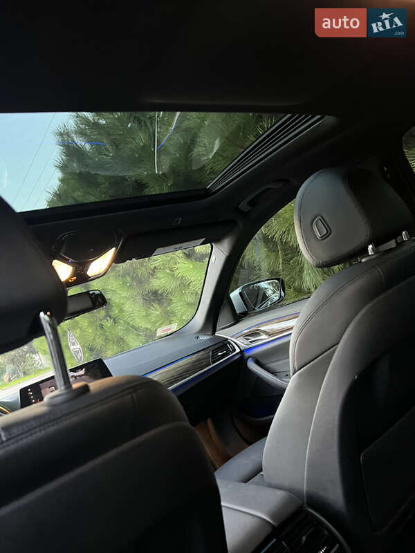 Седан BMW 5 Series 2019 в Одессе