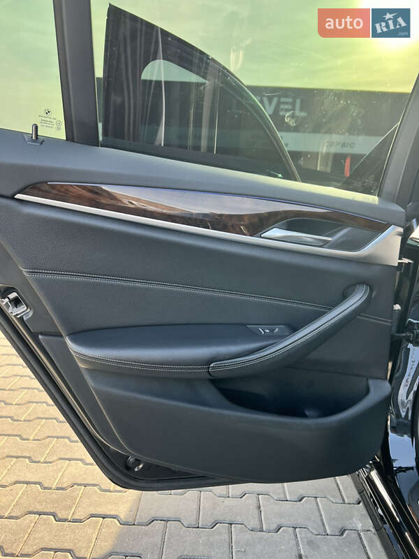 Седан BMW 5 Series 2017 в Хусте фото 13 Седан BMW 5 Series 2017 в Хусте