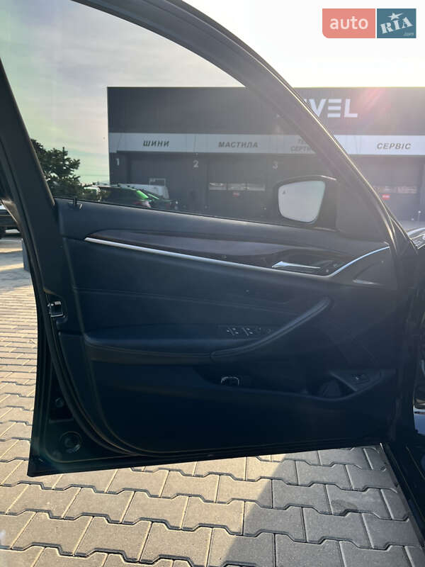 Седан BMW 5 Series 2017 в Хусте фото 17 Седан BMW 5 Series 2017 в Хусте