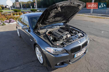 Седан BMW 5 Series 2013 в 