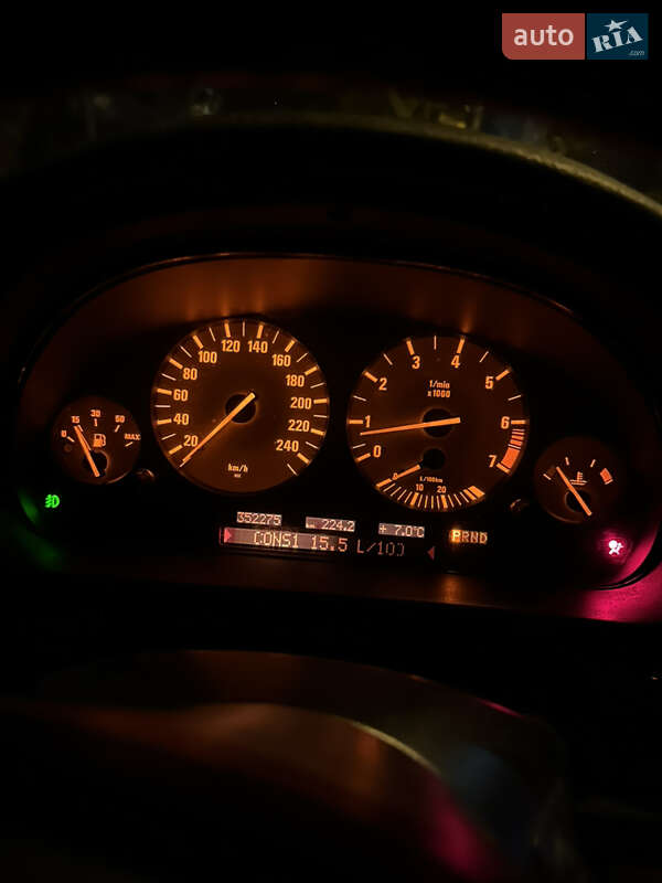 Седан BMW 5 Series 2001 в Киеве