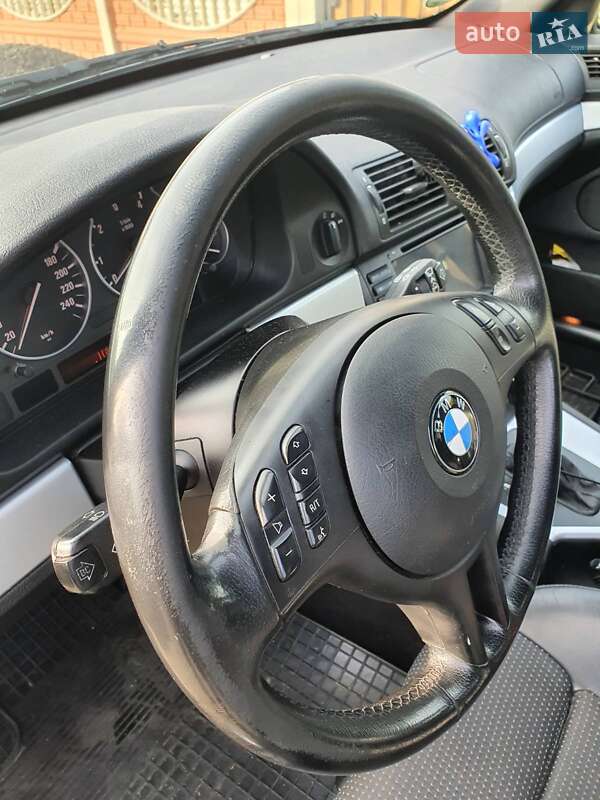 BMW 5 Series 2003