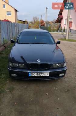 Седан BMW 5 Series 2000 в Львове