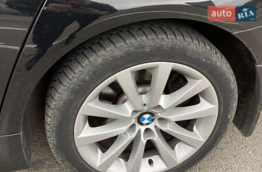 Седан BMW 5 Series 2012 в 