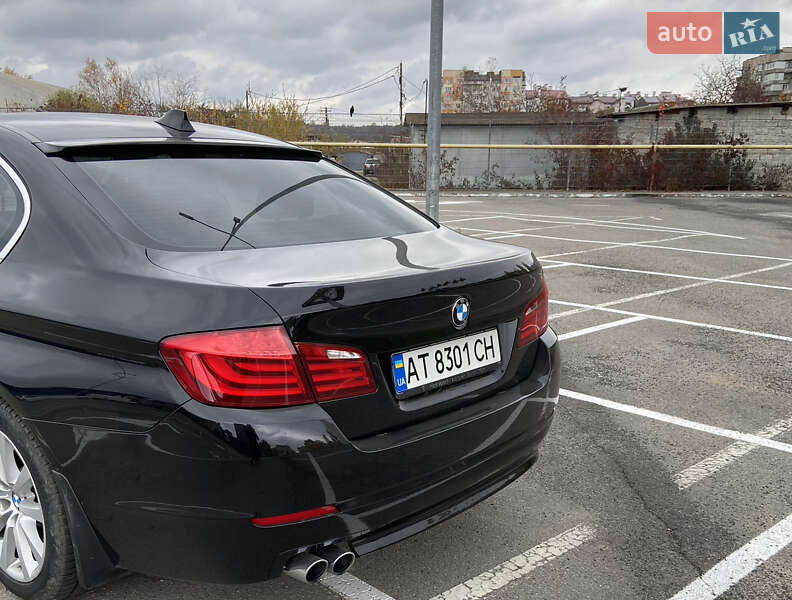 Седан BMW 5 Series 2012 в Долине