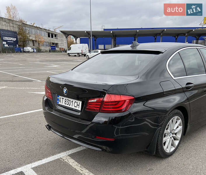 Седан BMW 5 Series 2012 в Долине