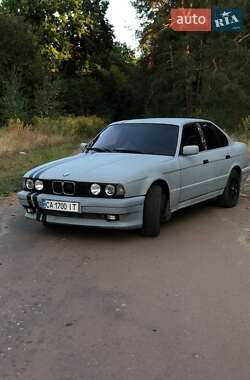 Седан BMW 5 Series 1993 в Миколаєві