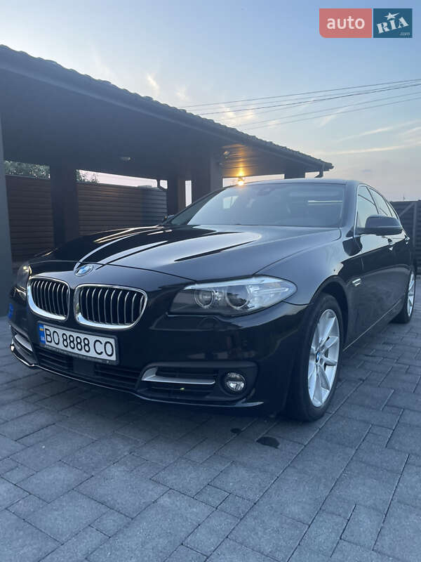 Седан BMW 5 Series 2015 в Тернополе