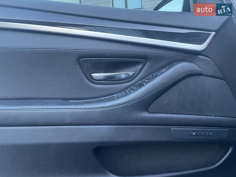 Седан BMW 5 Series 2015 в Тернополе