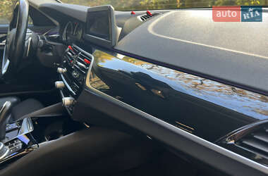 Седан BMW 5 Series 2018 в 