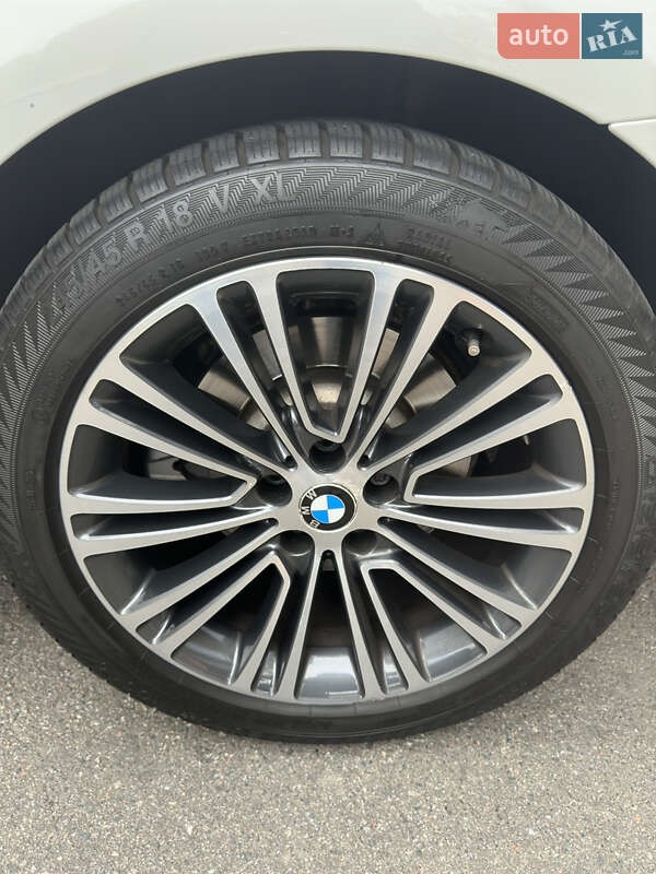Седан BMW 5 Series 2018 в Києві фото 8 Седан BMW 5 Series 2018 в Києві