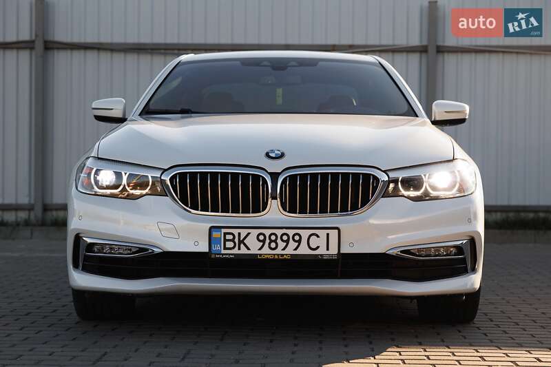 Седан BMW 5 Series 2018 в Дубно