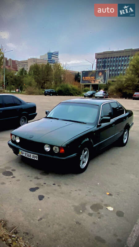 Седан BMW 5 Series 1990 в Запоріжжі