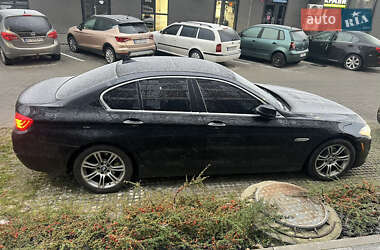 Седан BMW 5 Series 2015 в Львові