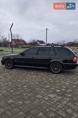 Универсал BMW 5 Series 2001 в Ровно