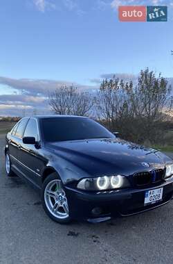 Седан BMW 5 Series 2000 в Хусті