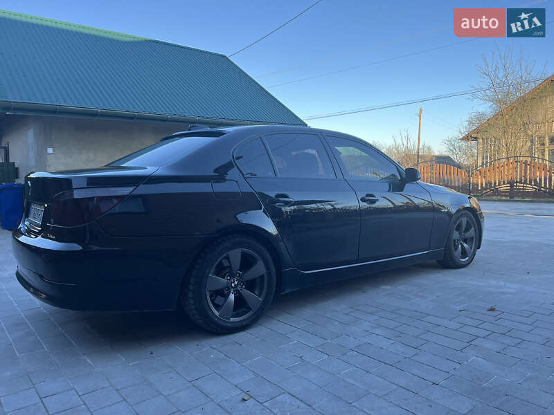 Седан BMW 5 Series 2008 в Калуші