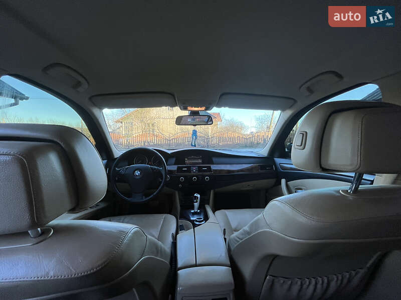Седан BMW 5 Series 2008 в Калуші