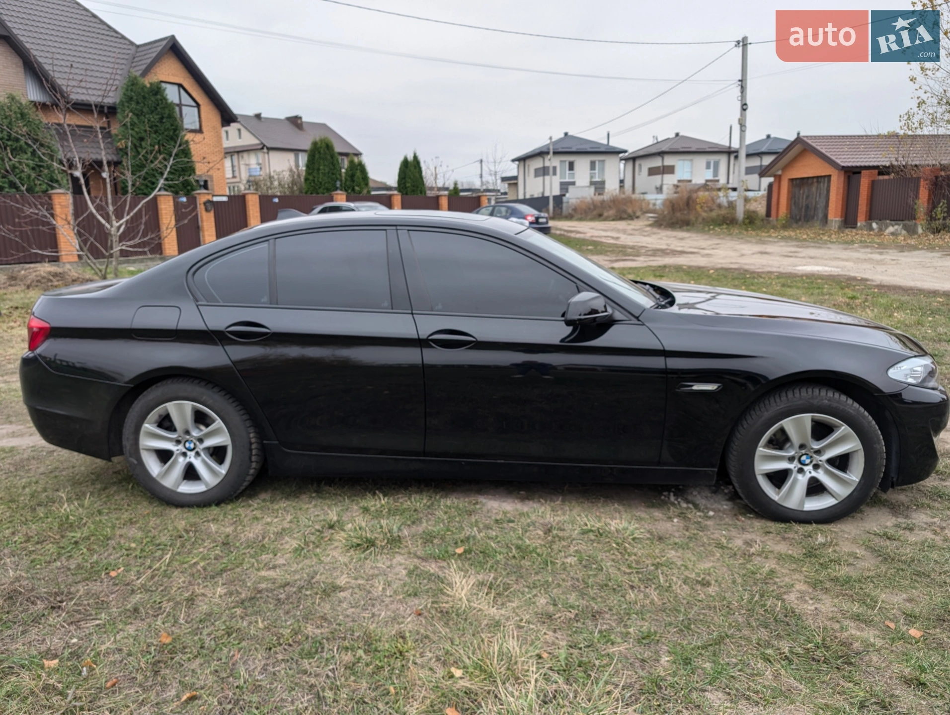 2011 BMW 5er - мініатюра 2