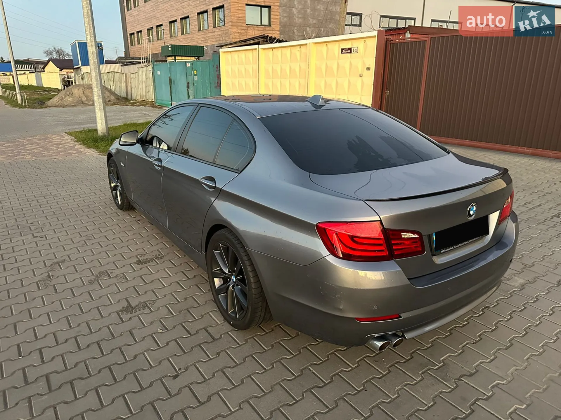 2011 BMW 5er - мініатюра 3
