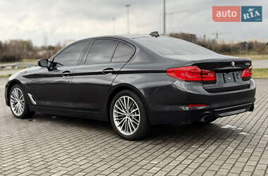 Седан BMW 5 Series 2019 в Львове