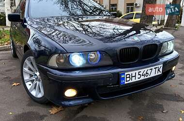 Седан BMW 5 Series 2001 в Раздельной