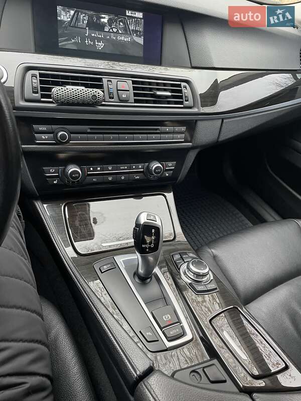 Седан BMW 5 Series 2011 в Запоріжжі