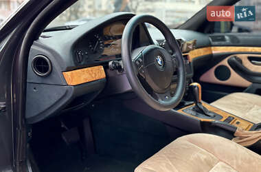 Седан BMW 5 Series 2000 в Одесі