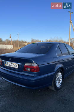 Седан BMW 5 Series 2001 в Жовкве