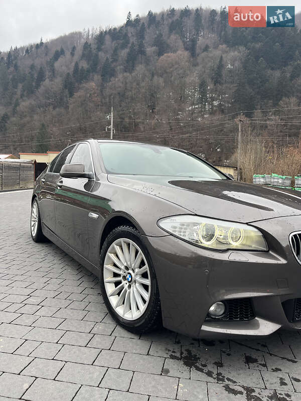 Седан BMW 5 Series 2013 в Міжгір'ї