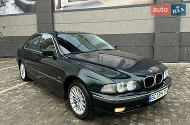 Седан BMW 5 Series 2000 в Львове