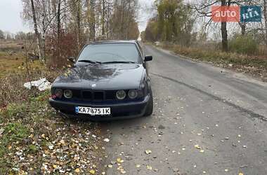 Седан BMW 5 Series 1988 в Броварах