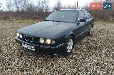 Седан BMW 5 Series 1992 в Черновцах