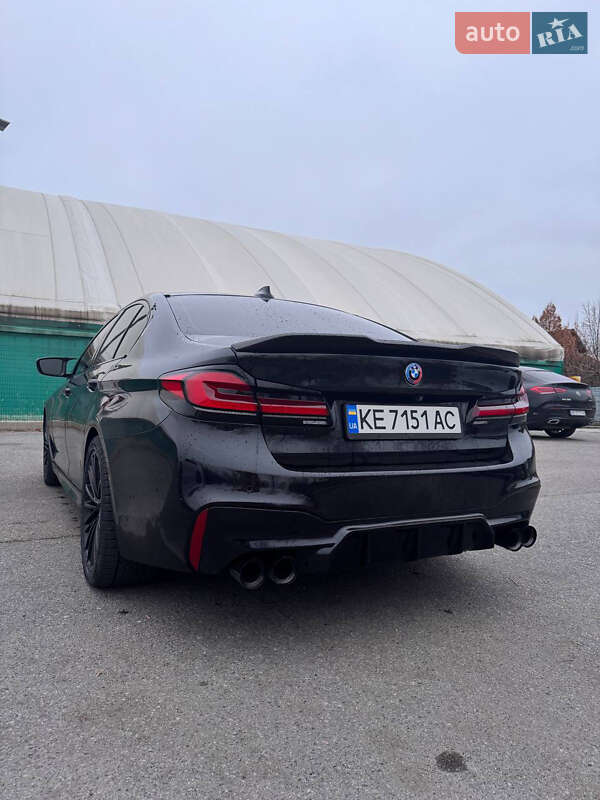 Седан BMW 5 Series 2017 в Дніпрі