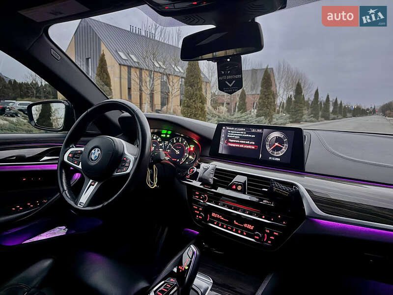 Седан BMW 5 Series 2017 в Дніпрі