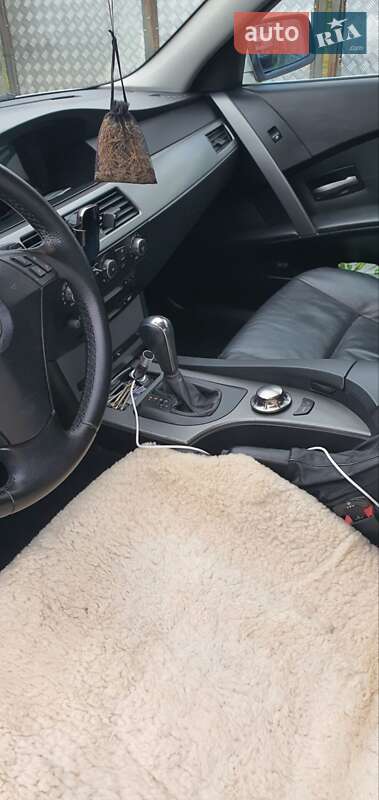 Седан BMW 5 Series 2005 в Чернівцях