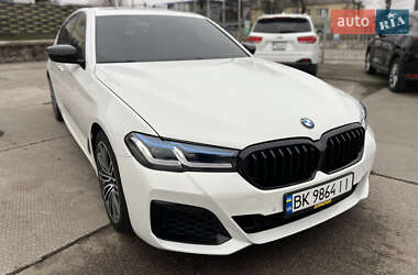 Седан BMW 5 Series 2017 в Ровно