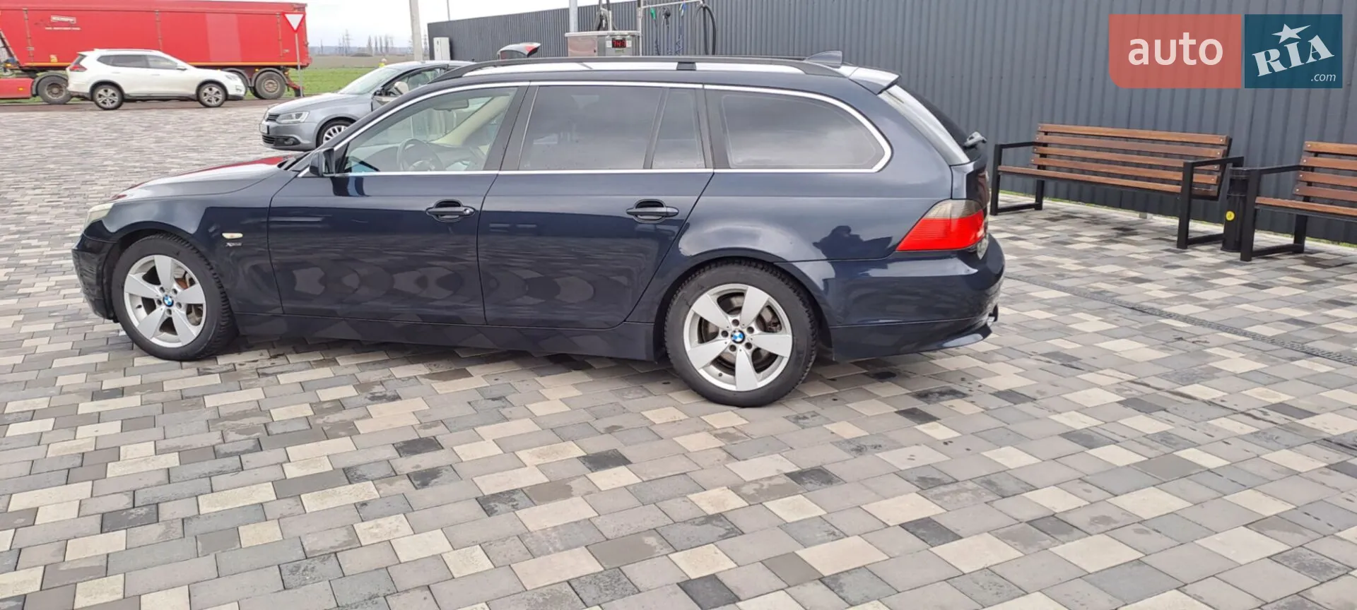 BMW 5 Series 2005 VIN WBAHD61000GK63389 фото оголошення 9 з 61