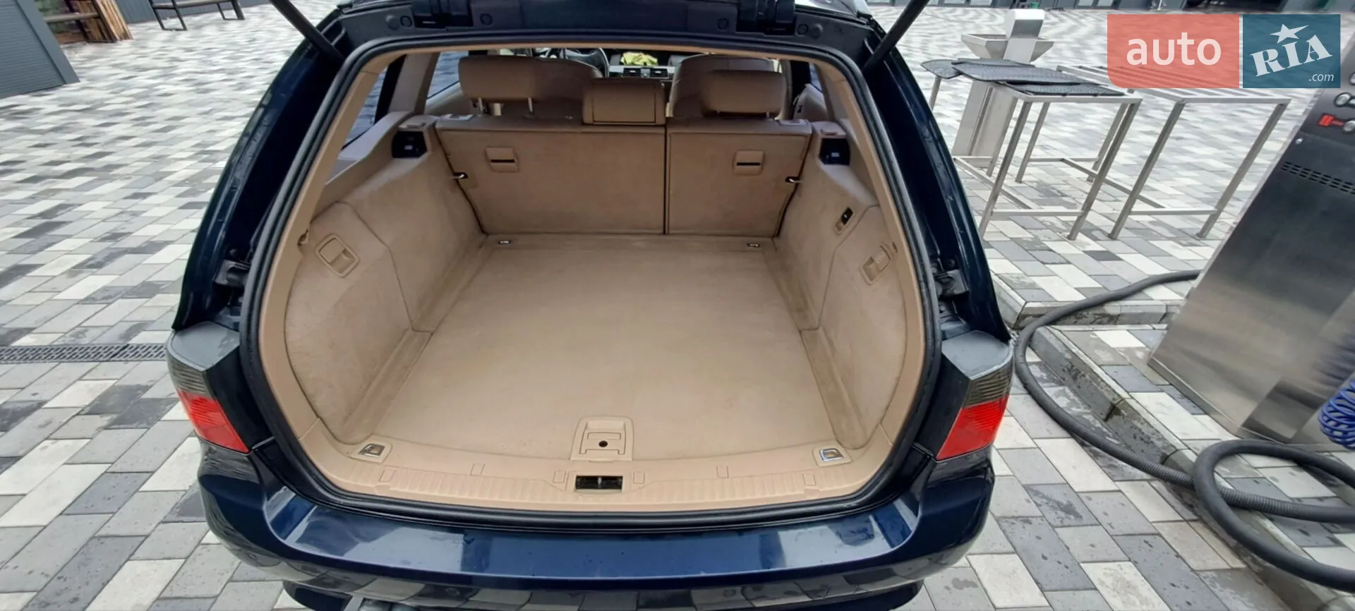 BMW 5 Series 2005 VIN WBAHD61000GK63389 фото оголошення 34 з 61